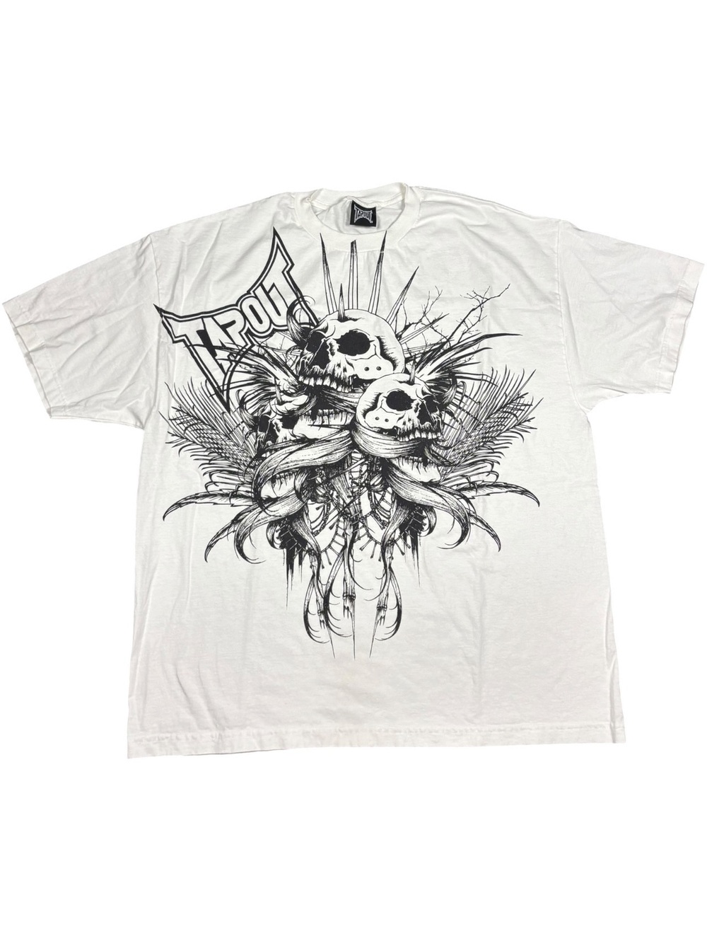 Tapout Y2K Skull Grunge Emo Skate Graphic T-Shirt Deadstock